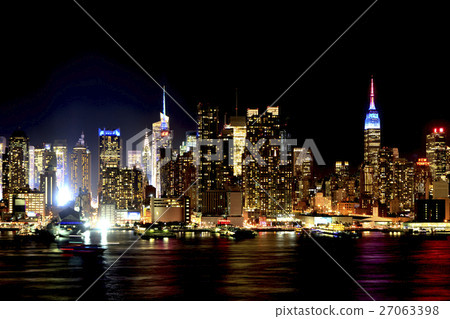 Manhattan from New Jersey 27063398