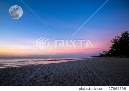 beautiful sunset sunrise background on the beach 27064896