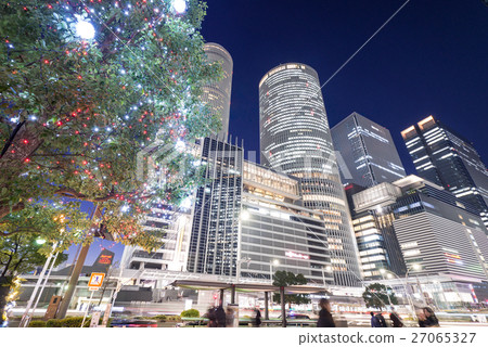 名古屋站前城市景观jr中央塔jr门塔jp塔名古屋夜景 图库照片