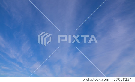 Sky and clouds in December afternoon (exaggerated by retouching 16: 9) 27068234