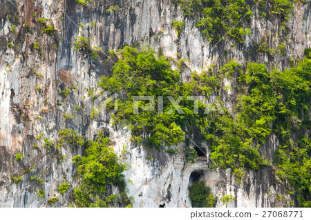 cliff rock on lake cliff rock on lake 27068771