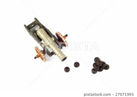 Cannon toy and cannon balls. 27071993