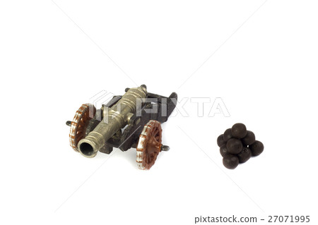 Cannon toy and cannon balls. 27071995