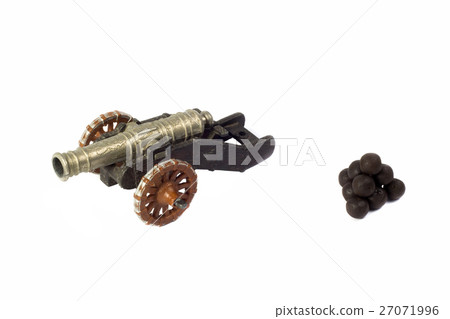 Cannon toy and cannon balls. 27071996