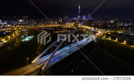 台北麥帥橋夜景 台北麥帥橋夜景 27072096