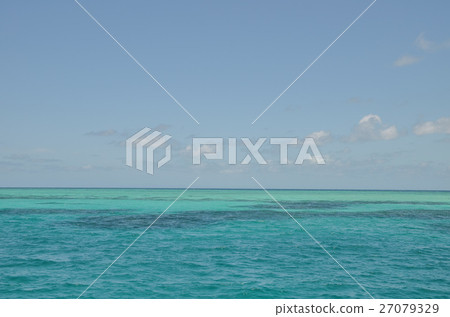 Great Barrier Reef  27079329