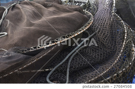 Negative color fishing gear 27084508