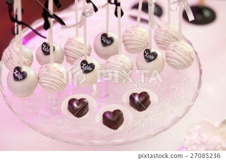 Stylish sweet candy bar set at the wedding Stylish sweet candy bar set at the wedding 27085236
