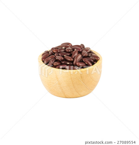 red beans in brown wooden bowl isolated on white red beans in brown wooden bowl isolated on white 27089554