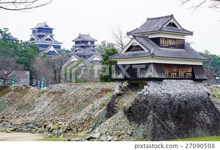 Kumamoto Castle (after the Kumamoto earthquake) 27090508