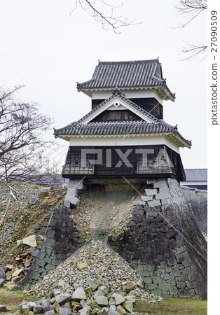 Kumamoto Castle (after the Kumamoto earthquake) 27090509