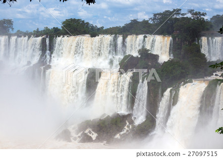 Iguassu falls 27097515