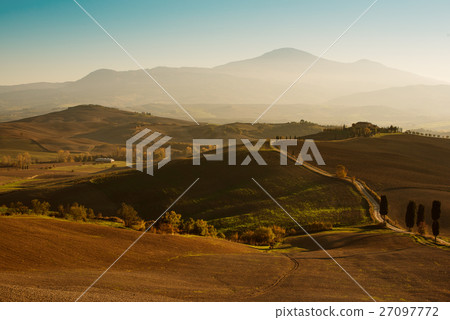 Wavy fields in Tuscany Wavy fields in Tuscany 27097772