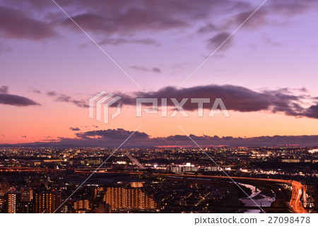 Osaka plain at dusk 27098478
