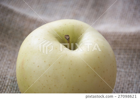 Shiba apples 27098621