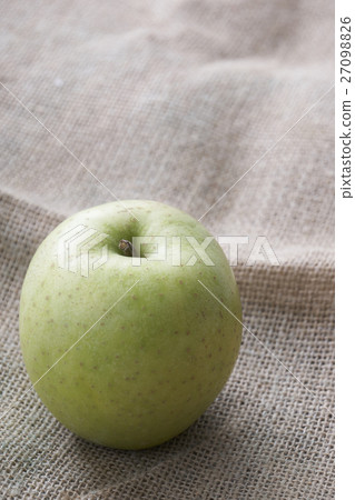 Shiba apples 27098826