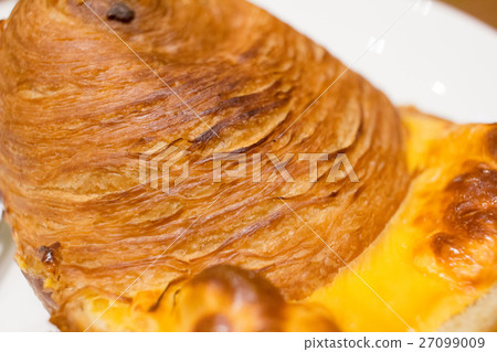 Abstract bread macro background in closeup Abstract bread macro background in closeup 27099009