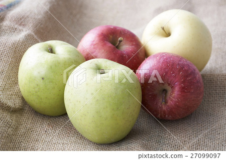 Shiba apples 27099097