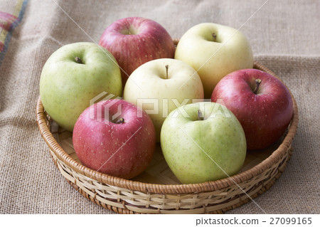 Shiba apples 27099165