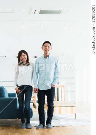 A young couple 27099203