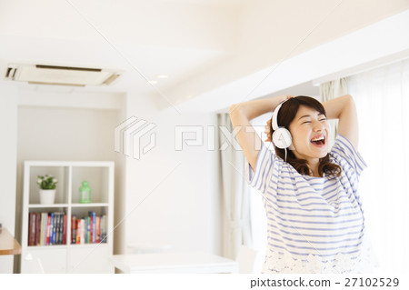 女性音樂舞蹈耳機耳機音樂小姐生活方式生活 27102529