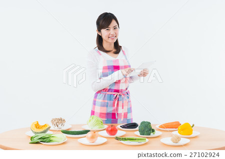 Housewife (vegetables) 27102924