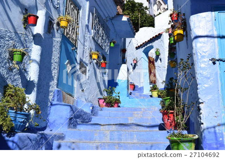 Morocco's blue medina, Shaaf Chewain 27104692