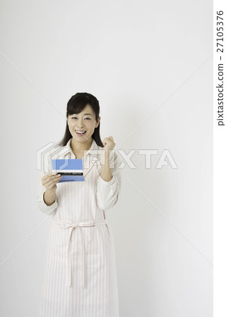 看著存摺的女人 看著存摺的女人 27105376