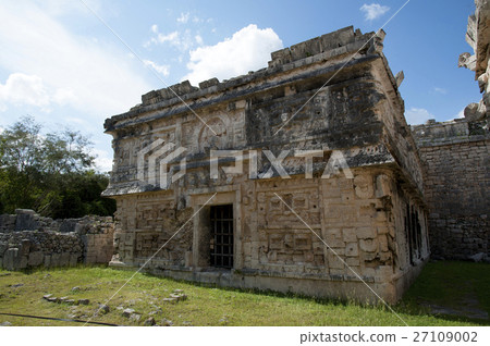 Mexico Chichen Itza Ruins Nunnery Higashi Annex Mexico Chichen Itza Ruins Nunnery Higashi Annex 27109002