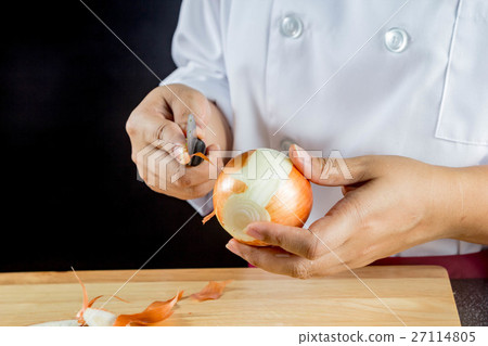 chopped onions chopped onions 27114805