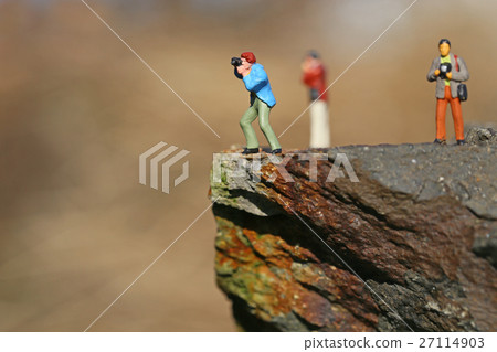 Dangerous shooting Dangerous shooting 27114903