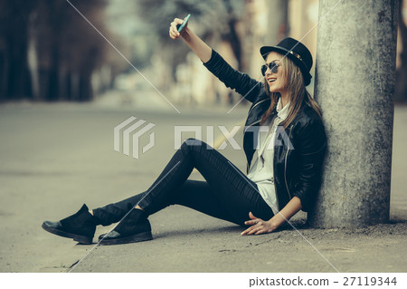 Young beautiful women 27119344