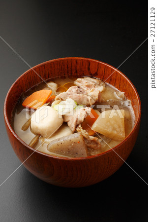 豬肉和蔬菜味噌湯 27121129