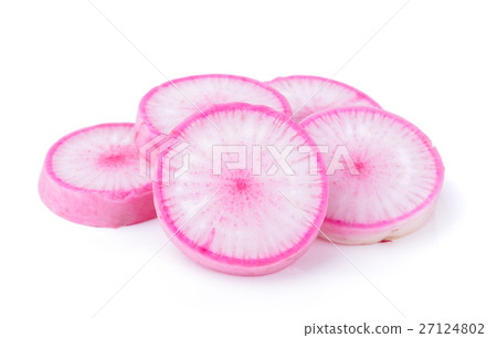slice radishes isolated on white background 27124802