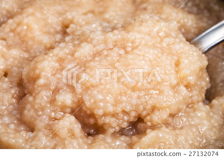 caviar of herring fish with spoon in tin close up 27132074