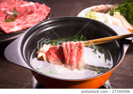 Wagyu shabushabu 27140096