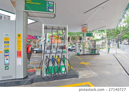 Brazil gas station 27140727
