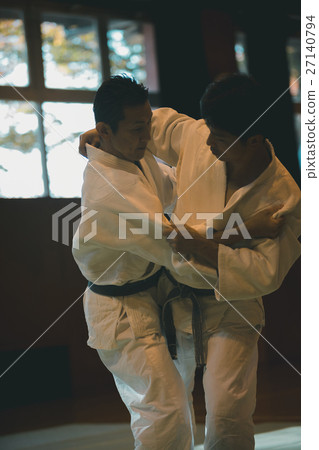 柔道 大腿內側 人 27140794