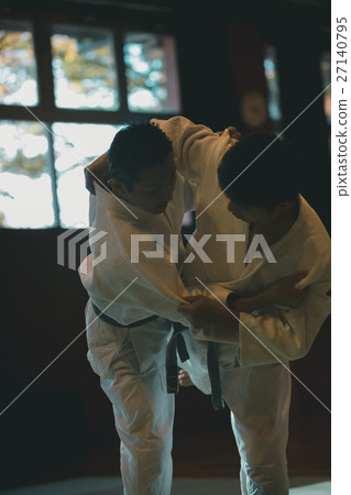 柔道 大腿內側 人 27140795