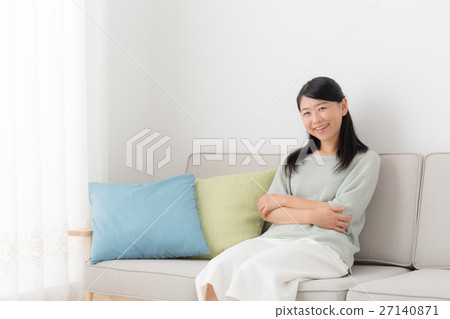 Woman Woman 27140871