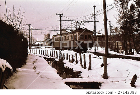在活躍的時代，菅野鐵路的昭和44列車 27142388
