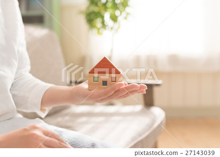 wood house  27143039