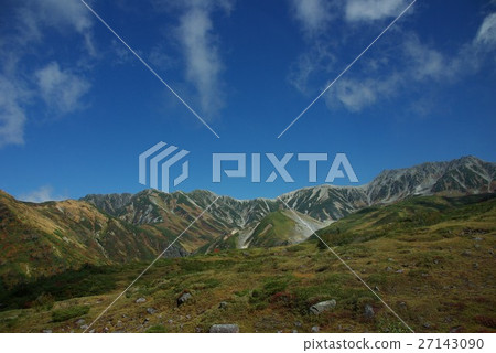 從立山山的高層巴士的火車窗口 27143090