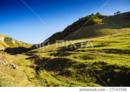 Beautiful landscapes with high mountains  27143566