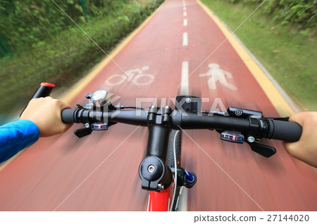 Bike ride in the forest. View from bikers eyes. 27144020