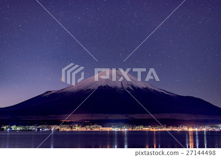 Mount Fuji from Yamanakako 27144498