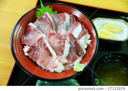 Cold Berries Bowl of Cold Bowls Seafood Bowl Seafood Buri Toyama Winter Specialty Fish Sashimi Delicious 27152879