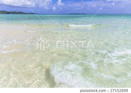 岩島的珊瑚礁的海 27152899