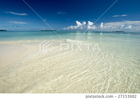 岩島的珊瑚礁的海 27153082