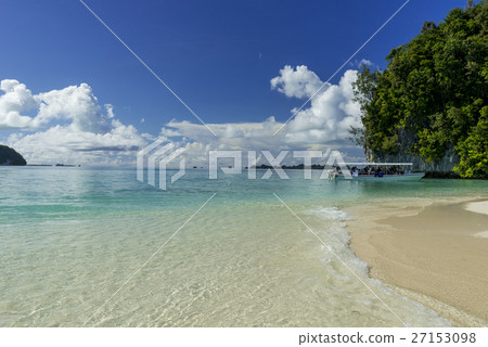 岩島的珊瑚礁的海 27153098